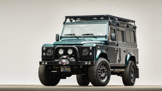 A Land Rover Defender is shown with offroad features and accessories, HD Desktop Wallpaper