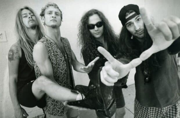 Layne Staley Wallpapers with the band members posing casually together in black and white, HD Desktop Wallpaper