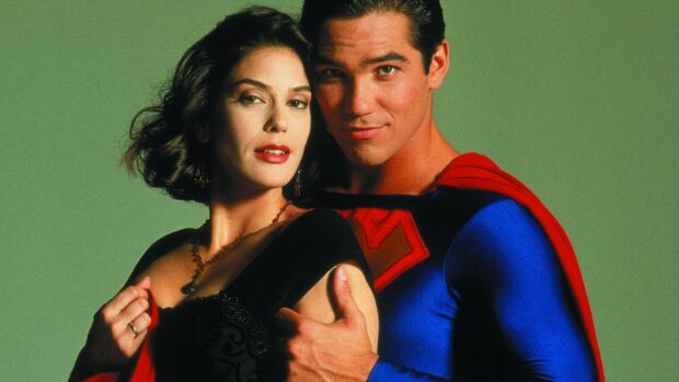 Lois and Clark stand closely with confident expressions in the new adventures of Superman, HD Desktop Wallpaper