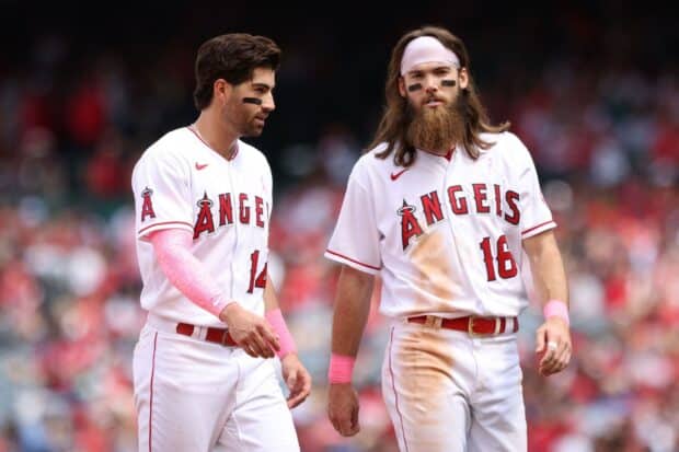 Two Los Angeles Angels players talk during a baseball game, HD Desktop Wallpaper