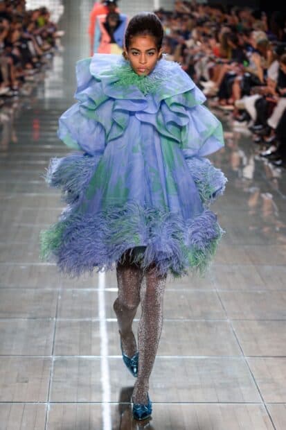 A model walks the runway wearing a Marc Jacobs dress with ruffles and feathers, 2K Mobile Wallpaper