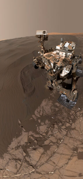 The Mars Curiosity Rover explores rocky terrain on the surface of Mars, HD Phone Wallpaper