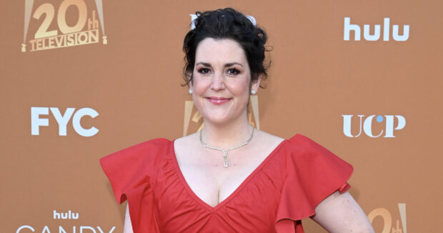 Melanie Lynskey wears a red dress and smiles at the camera during a television industry event, HD Desktop Wallpaper