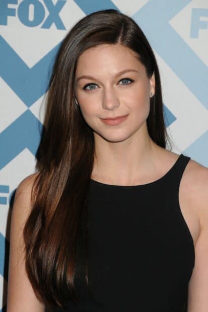 Melissa Benoist wallpapers show her smiling with long brown hair, HD Desktop Wallpaper