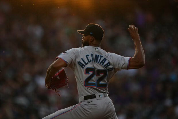 A Miami Marlins player named Alcantara pitching during a game, 2K Desktop Wallpaper