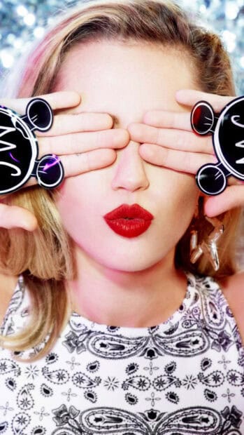Miley Cirus covers her eyes with hands while posing with red lips, HD Phone Wallpaper