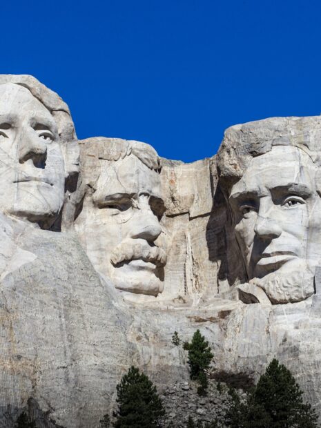The Mount Rushmore sculptures show four US presidents carved on stone, HD Desktop Wallpaper