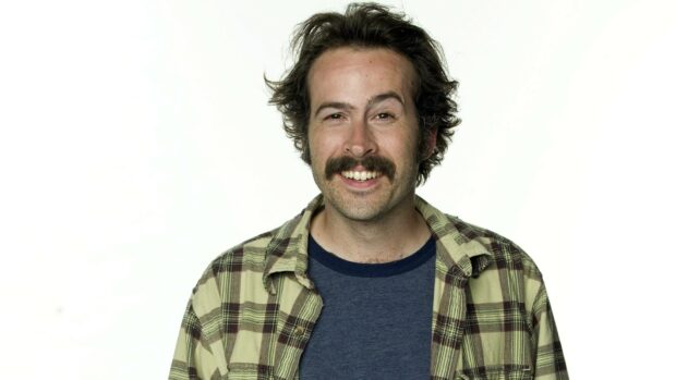 A smiling man in a plaid shirt representing My Name Is Earl TV series, HD Desktop Wallpaper