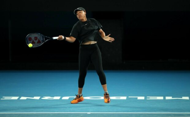 Naomi Osaka is hitting a forehand shot during a match, HD Desktop Wallpaper