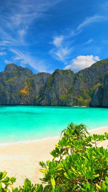 The Phuket Wallpapers HD and 4K show lush greenery with turquoise sea and rocky cliffs, HD iPhone Wallpaper