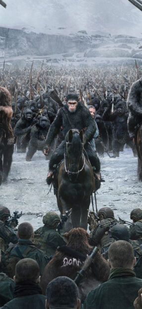 The Planet of the Apes army faces off against human soldiers in a snowy battlefield scene, HD Phone Wallpaper