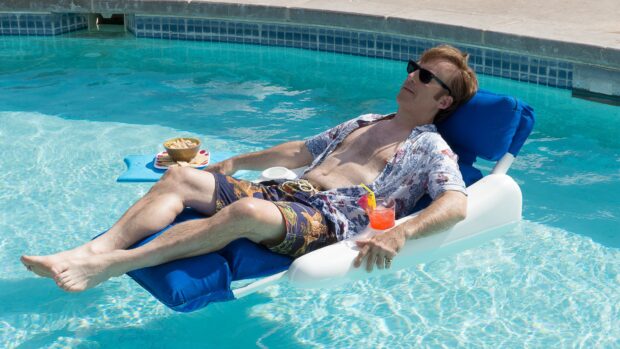 Bob Odenkirk enjoys a sunny day by the pool, 4K Desktop Wallpaper