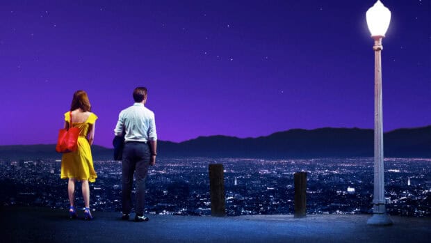 Ryan Gosling and a woman overlooking the city at night in La La Land, 2K Desktop Wallpaper