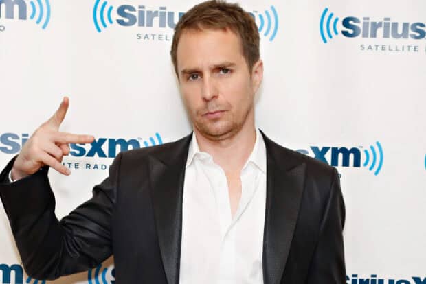 Sam Rockwell poses in a black suit at the SiriusXM event, HD Desktop Wallpaper