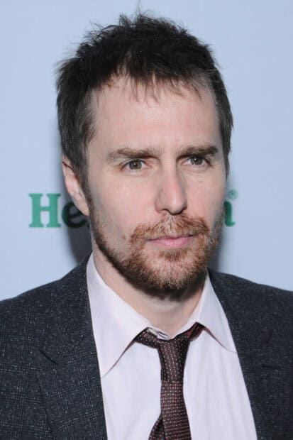 Sam Rockwell is wearing a suit and tie at an event, HD Mobile Wallpaper
