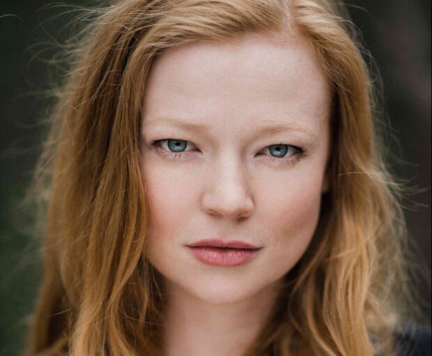 A close up portrait of Sarah Snook with red hair and blue eyes looking directly, HD Mobile Wallpaper
