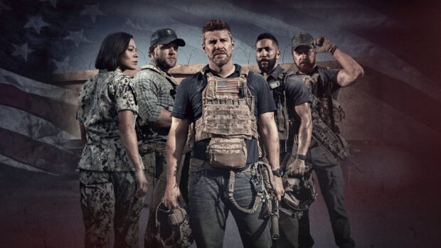 The Seal Team tv series wallpapers show five soldiers in tactical gear standing together, 2K Desktop Wallpaper