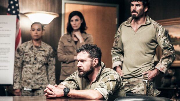 The Seal Team tv series shows members in serious discussion during a mission briefing, HD Desktop Wallpaper