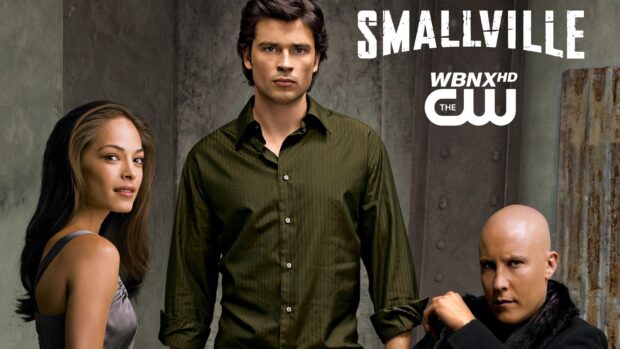 The Smallville TV series cast stands together in a promotional image, HD Desktop Wallpaper