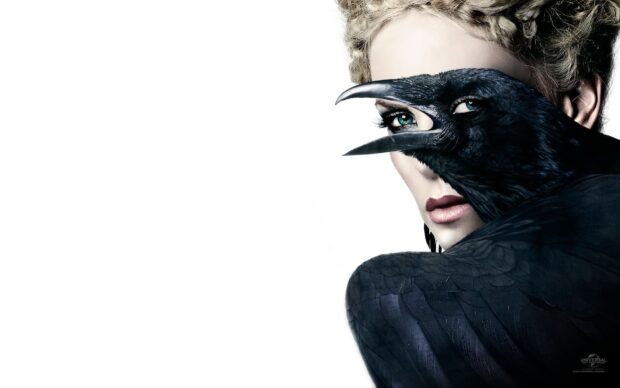 A close up of a woman from Snow White And The Huntsman holding a black raven, HD Desktop Wallpaper