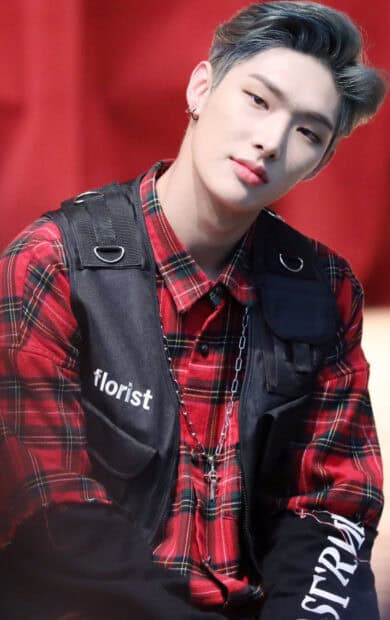 Song Min Gi Ateez wears a red plaid shirt and black vest posing confidently, HD Mobile Wallpaper