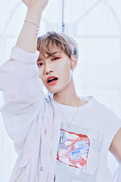 Song Min Gi Ateez wears a white jacket and graphic shirt in a bright setting, HD Mobile Wallpaper