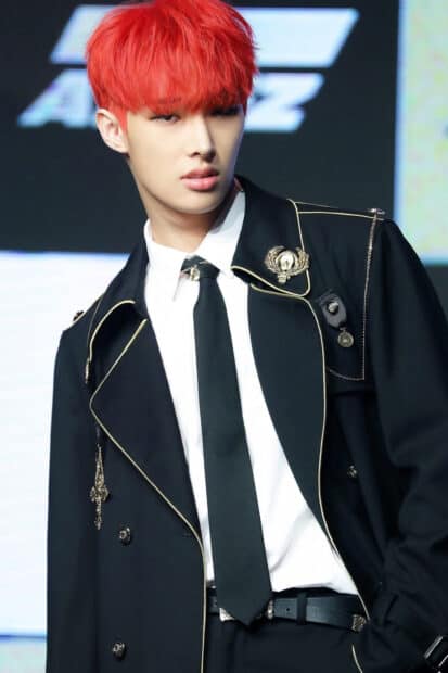 Song Min Gi Ateez wears a black suit and white shirt with red hair, HD Mobile Wallpaper
