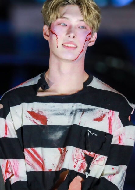 Song Min Gi Ateez wallpapers shows him wearing a distressed striped shirt with red paint on his face, HD Phone Wallpaper