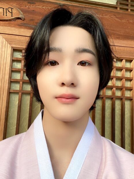 A close up of a Soul P1Harmony member wearing traditional attire, HD Phone Wallpaper