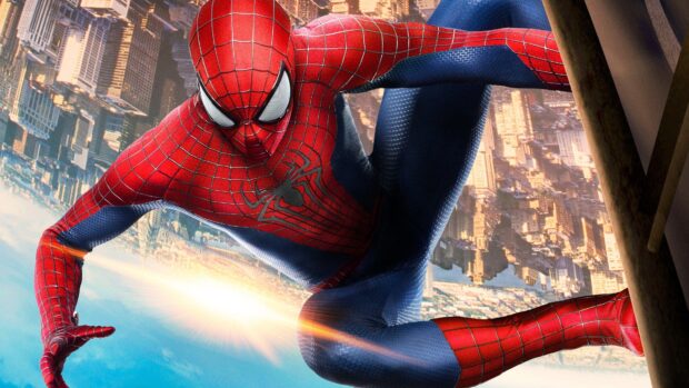 Spider Man Andrew Garfield swings through the city at sunset, 4K Desktop Wallpaper
