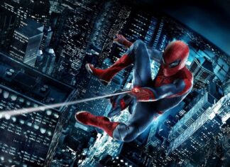 Spider Man Andrew Garfield swings through the city shooting webs at night, HD Desktop Wallpaper