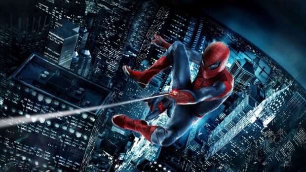Spider Man Andrew Garfield swings through the city shooting webs at night, HD Desktop Wallpaper