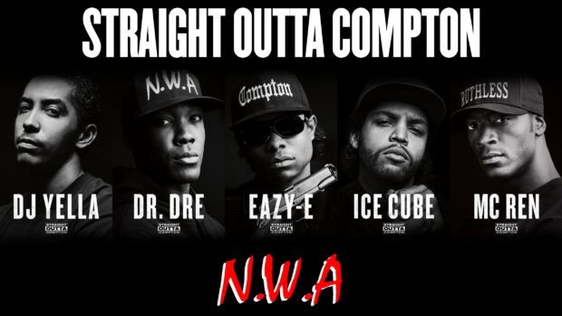 The Straight Outta Compton group members pose in black and white, 2K Desktop Wallpaper