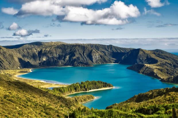 A panoramic view of The Azores featuring a deep blue lake surrounded by mountains, HD Desktop Wallpaper