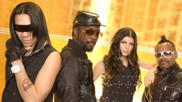 The Black Eyed Peas stand together in stylish outfits, HD Desktop Wallpaper