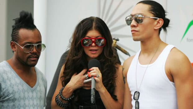 The Black Eyed Peas group members wearing sunglasses and casual outfits, HD Desktop Wallpaper
