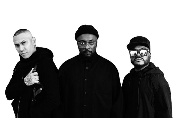 The Black Eyed Peas pose together wearing black clothing and accessories, 2K Desktop Wallpaper