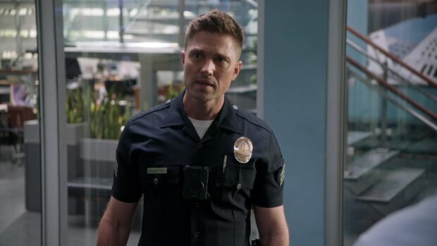 The Rookie Tv Series character Bradford speaking in a police station, HD Desktop Wallpaper