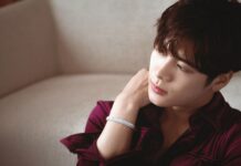 Jackson Wang wallpapers feature a close up of Jackson Wang wearing a maroon shirt and bracelet, HD Desktop Wallpaper