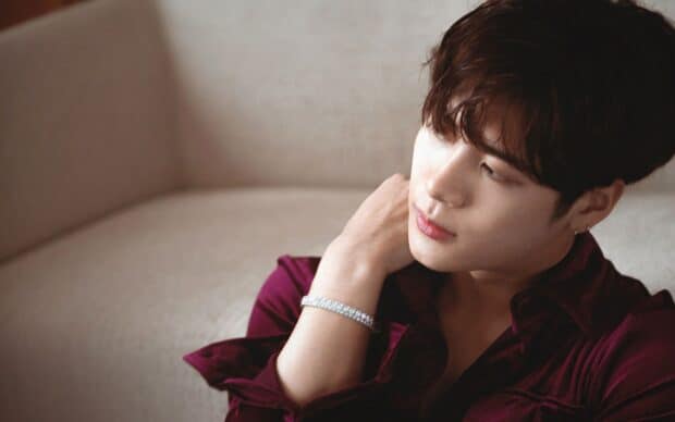Jackson Wang wallpapers feature a close up of Jackson Wang wearing a maroon shirt and bracelet, HD Desktop Wallpaper