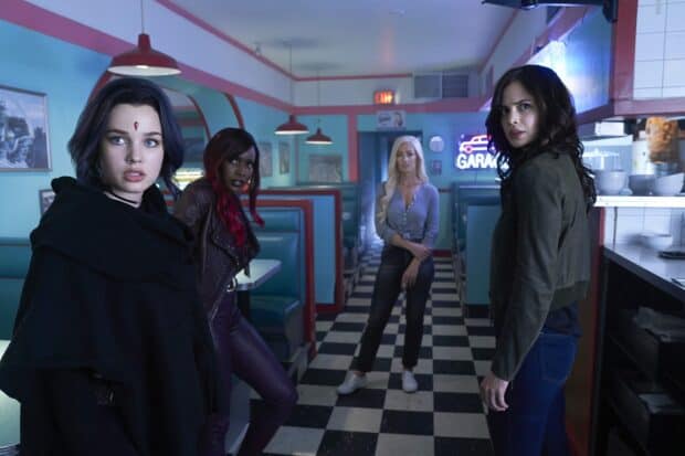 Four Titans Tv Series characters stand inside a diner with a retro atmosphere, HD Desktop Wallpaper