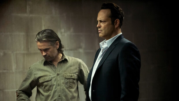 Two main characters stand in a dimly lit room in True Detective TV series, HD Desktop Wallpaper