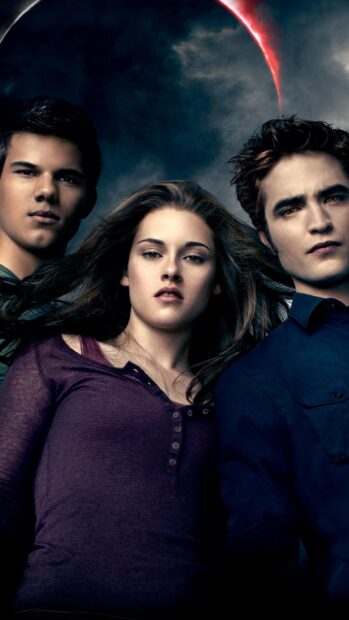 The main characters from Twilight Movie stand closely under a dark sky with a red eclipse, 2K Phone Wallpaper