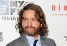 Zach Galifianakis wears a gray suit and tie at a film society event, HD Desktop Wallpaper