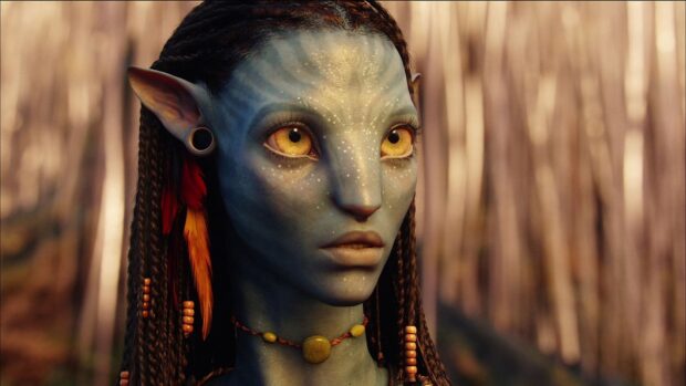 Zoe Saldana as Neytiri character from Avatar shown in detailed close up, HD Desktop Wallpaper