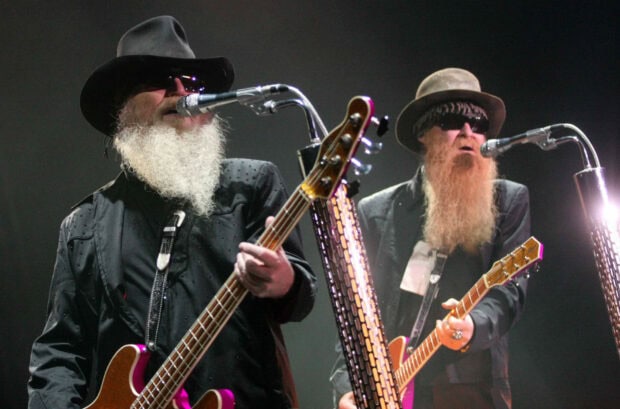 Two musicians from Zz Top band playing guitars with beards and hats, HD Desktop Wallpaper