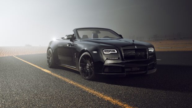 A black Rolls Royce Dawn is parked on an open asphalt road under a misty sky, 4K Desktop Wallpaper