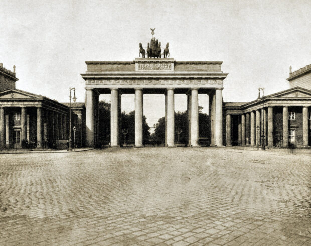 The Brandenburg Gate in Berlin stands with historical significance and classical architecture, HD Desktop Wallpaper