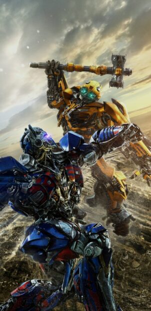Bumblebee robot fighting enemy robot on a battlefield in a dramatic scene