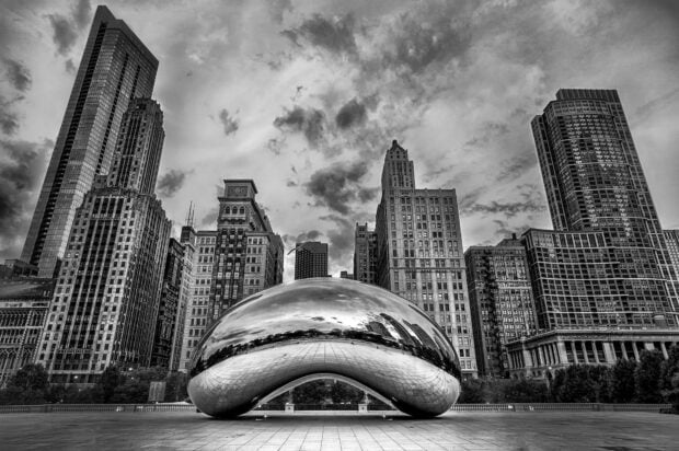 Cloud Gate Chicago reflects surrounding skyscrapers and cloudy sky, HD Desktop Wallpaper